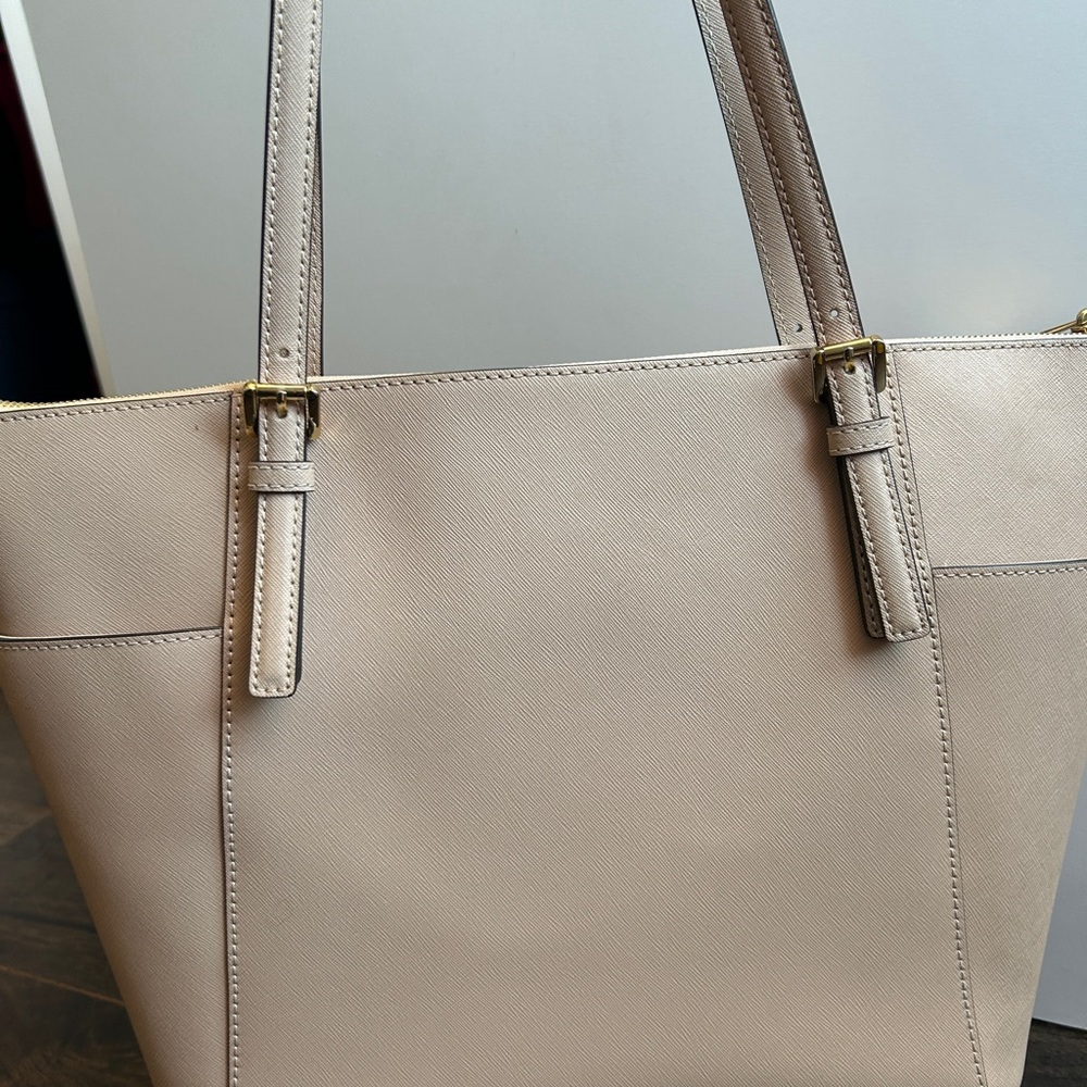 Michael Kors Blush Leather Tote - Picture 4 of 7